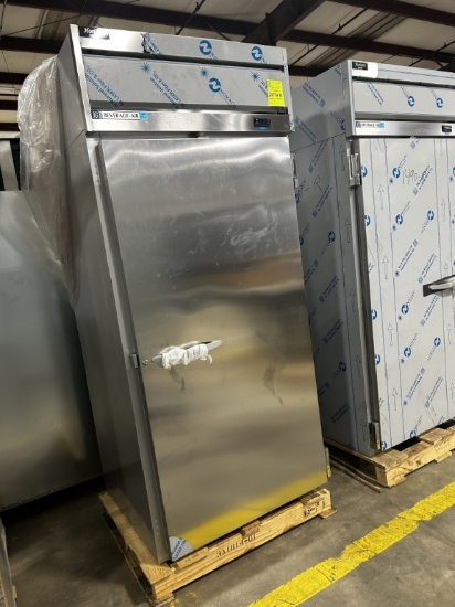 BEVERAGE AIR STAINLESS STEEL SELF CONTAINED SINGLE DOOR FREEZER