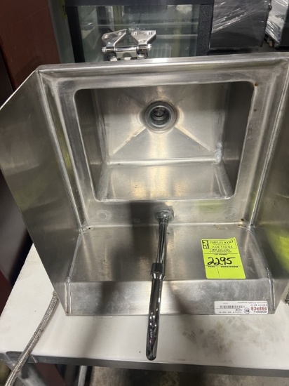 UNIVERSAL BY SPG STAINLESS STEEL WALL MOUNT SINK WITH SPLASHGUARDS