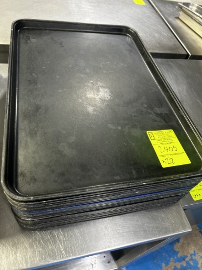 BLACK PLASTIC SERVING TRAYS