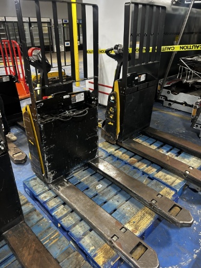 YALE ELECTRIC PALLET JACK
