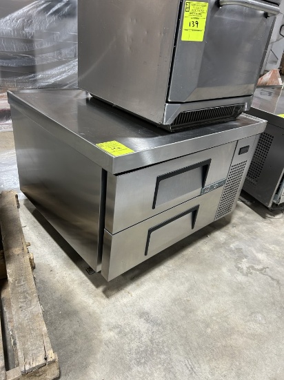 TRUE SELF CONTAINED 3FT REFRIGERATED CHEF BASE