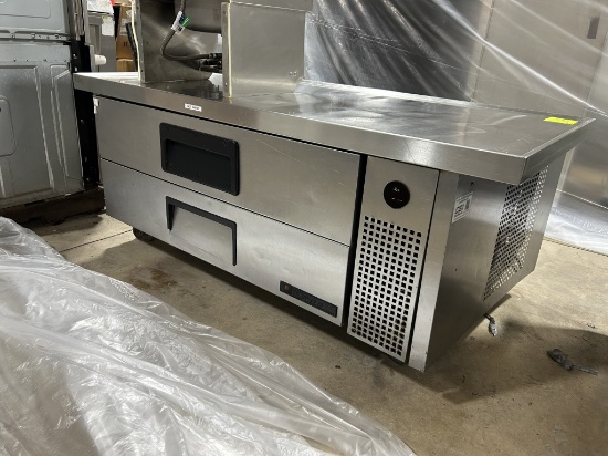 TRUE SELF CONTAINED 5FT REFRIGERATED CHEF BASE