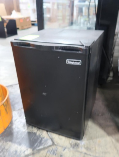 Magic Chef mini fridge