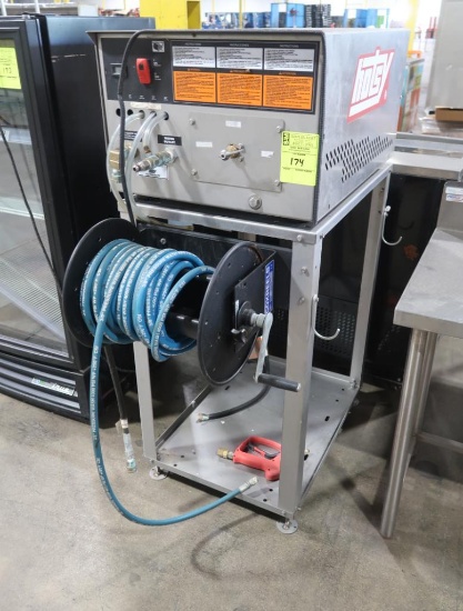 Hotsy cold water pressure washer