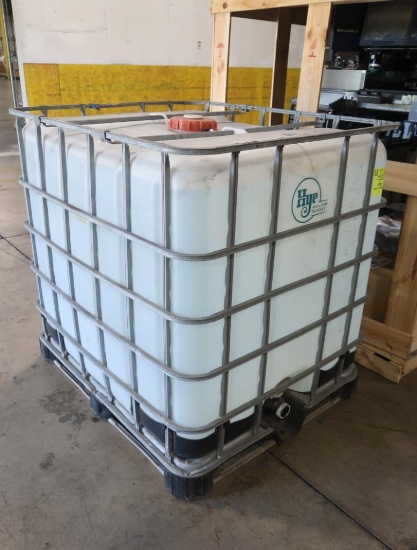 cube stackable liquid container w/ steel frame