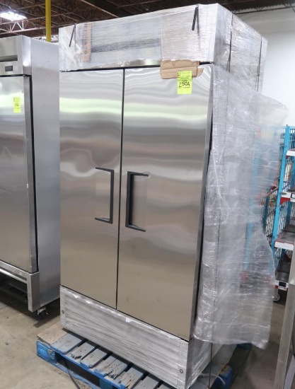 True 2-stainless door refrigerator