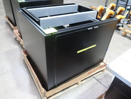 Royston steel cabinet, missing top