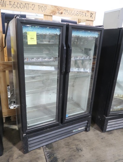 True 2-glass door merchandiser