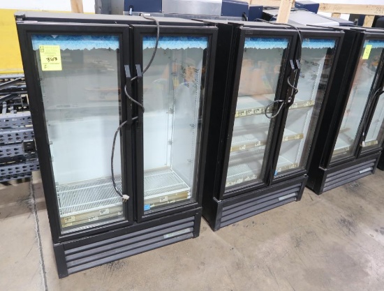 True 2-glass door merchandiser