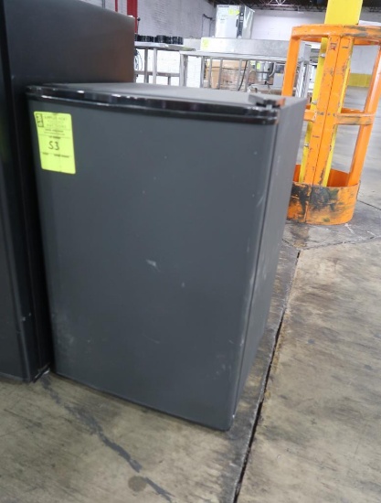 Chefstyle mini fridge