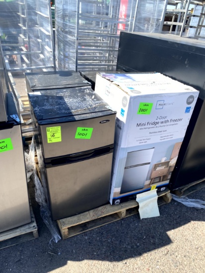 PALLET OF 4 ASSORTED MINI FRIDGES