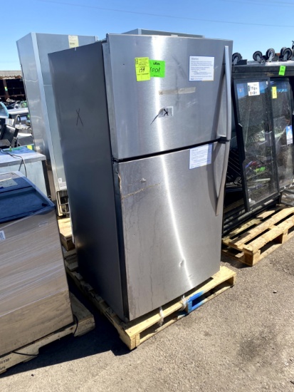 WHIRLPOOL HOUSEHOLD REFRIGERATOR