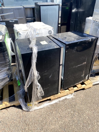PALLET OF 3 MINI FRIDGES