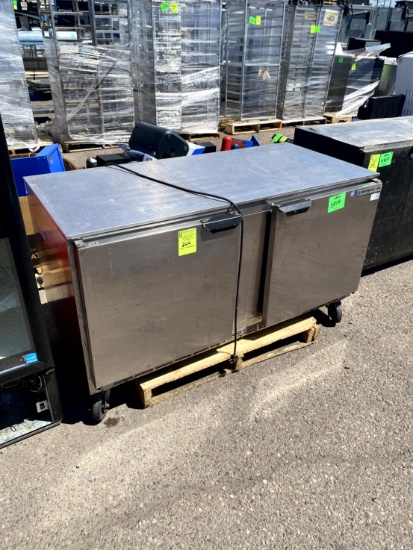 BEVERAGE AIR UNDER COUNTER COOLER