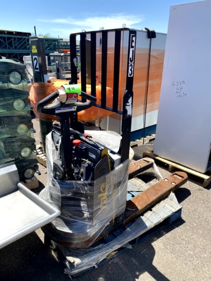 YALE ELECTRIC PALLET JACK