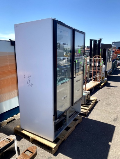 MASTER BILT GLASS DOOR COOLER