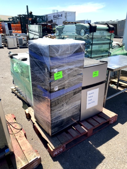 PALLET OF TWO MINI FRIDGES