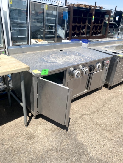 STAINLESS STEEL TABLE