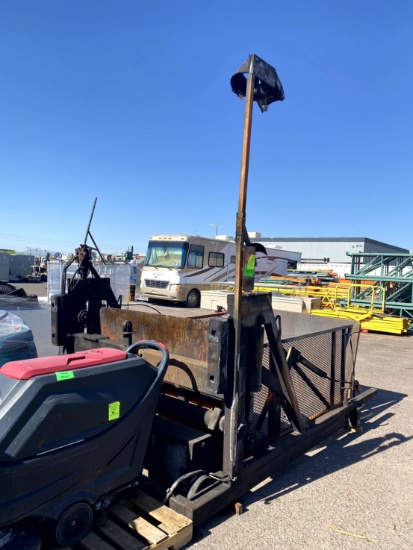 Damaged Speed Lift 6000lbs Capacity Lift
