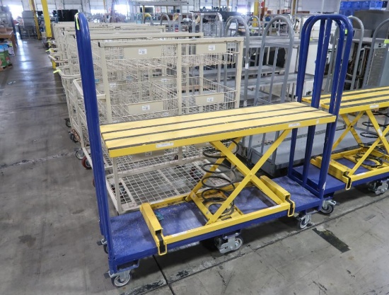 U-boat w/ manual scissor lift