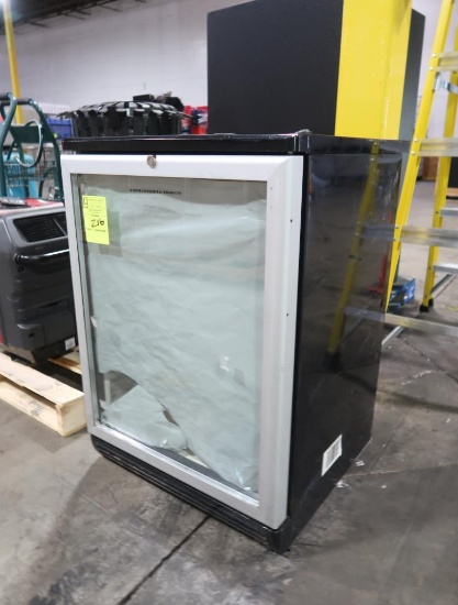 Felix Storch mini fridge merchandiser
