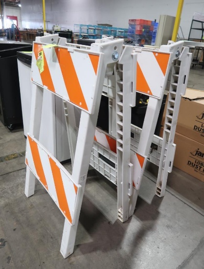 reflective folding barricades