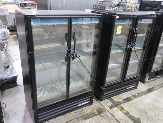True 2-glass door merchandiser