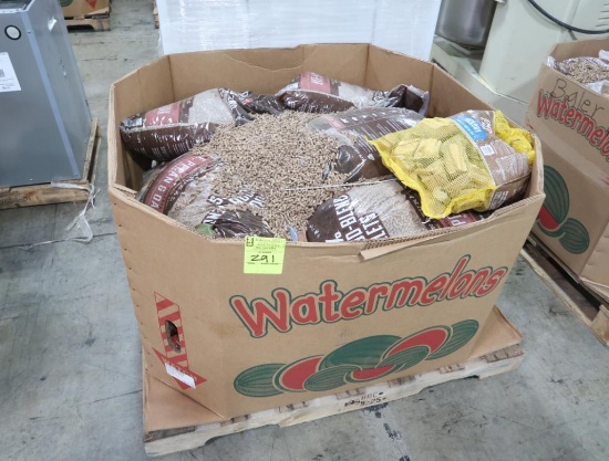 crate of hardwood blend smoking pellets & chunks