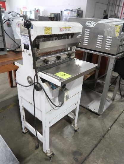 Oliver bread slicer