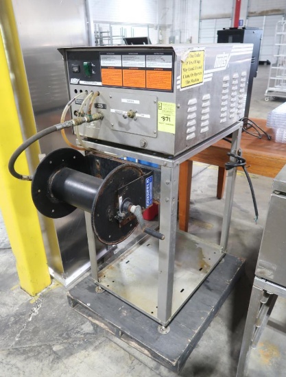 Hotsy cold water pressuer washer