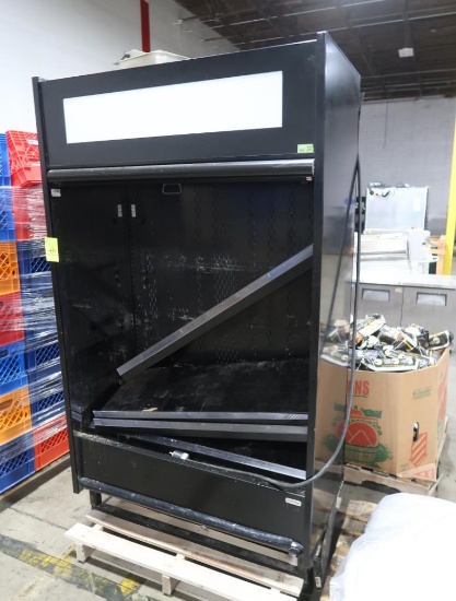 Structural Concepts Oasis refrigerated merchandiser