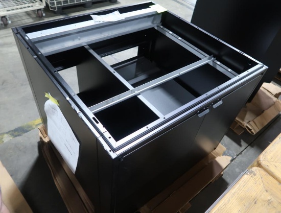 Royston steel cabinet, missing top
