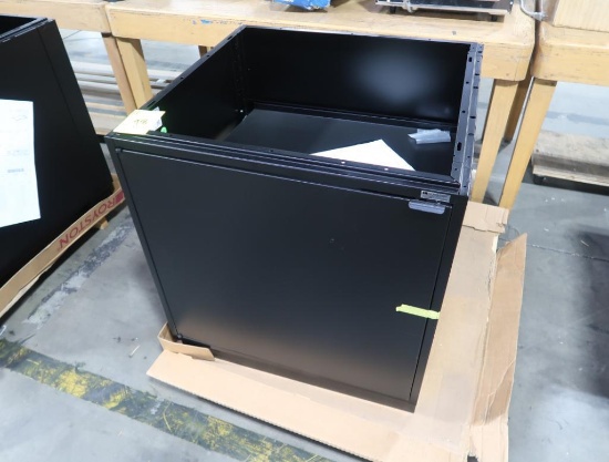 Royston steel cabinet, missing top