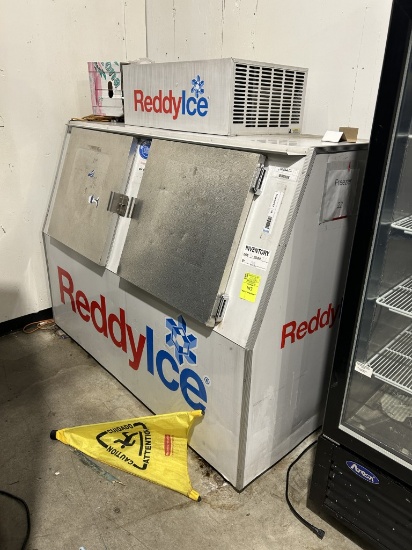 Leer Self Contained Two Door Ice Merchandiser