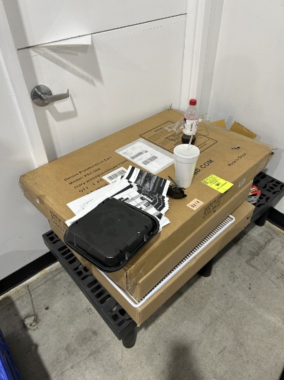 NEW IN BOX DELUXE PRESENTATION CART