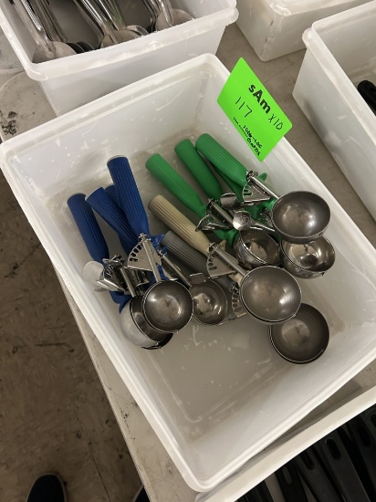 COMMERICAL STAINLESS STEEL THUMBPRESS FOOD DISHERS