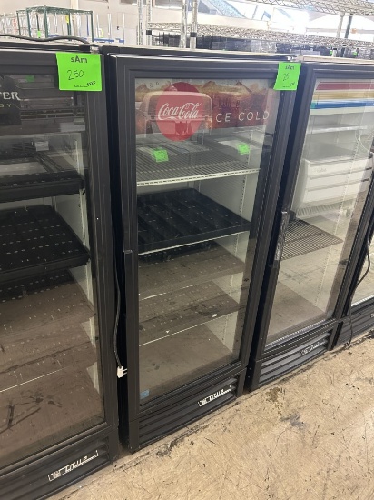 TRUE REACH IN BEVERAGE COOLER