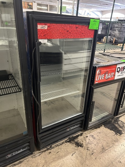 TRUE REACH IN BEVERAGE COOLER