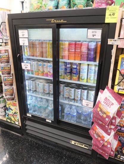 True 2-sliding glass door merchandiser