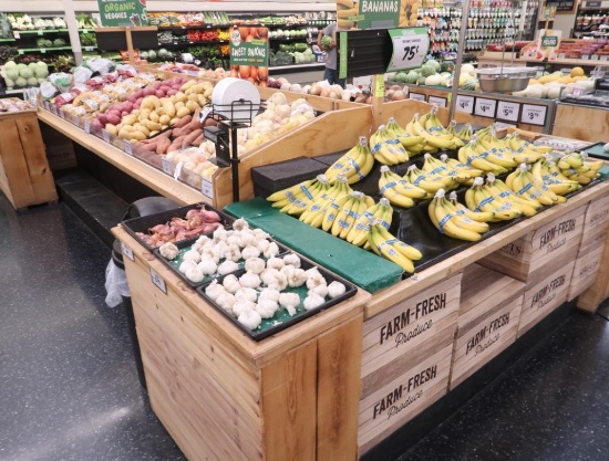 produce island, w/ bag dispenser