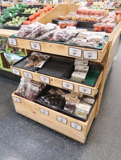 3-tiered merchandiser