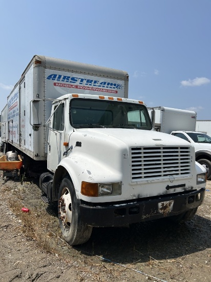 1999 INTERNATIONAL 4700 DT466E BOX TRUCK