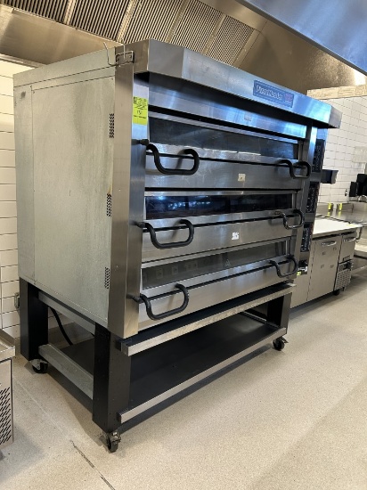 2019 PIZZA MASTER 3 DECK ELECTRIC PIZZA OVEN