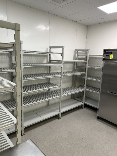 5 SECTIONS OF PLASTIC CAMBRO COOLER RACK