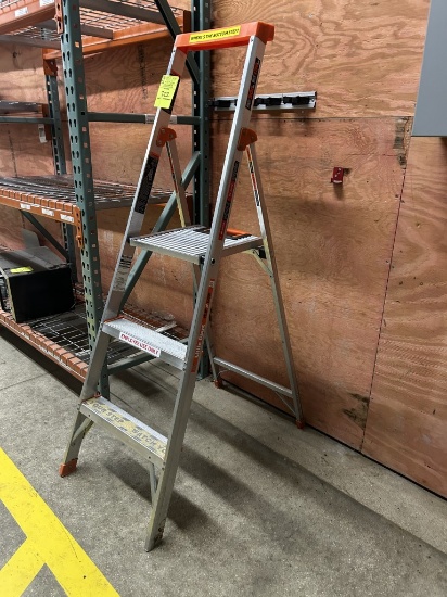 LITTLE GIANT FLIP-N-LITE LADDER