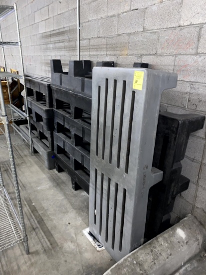 Assorted Dunnage Racks