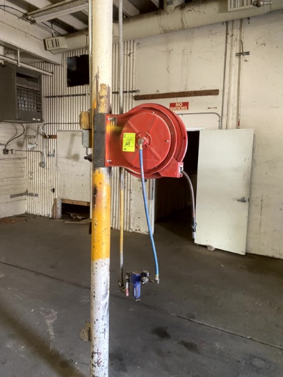 PNEUMATIC HOSES AND REELS