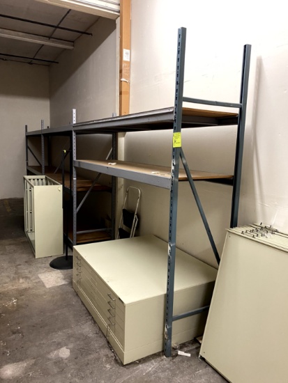 Three Sections Of Widespan Racking