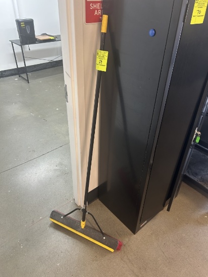PUSH BROOM