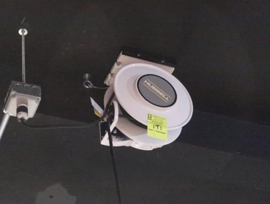 Hubbell electrical cord reel